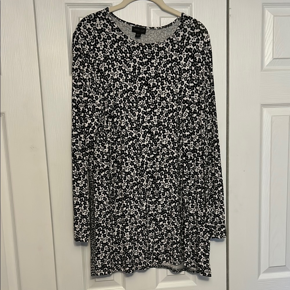 J. Jill Wearever Collection Black and White Patterned Long Sleeve Top